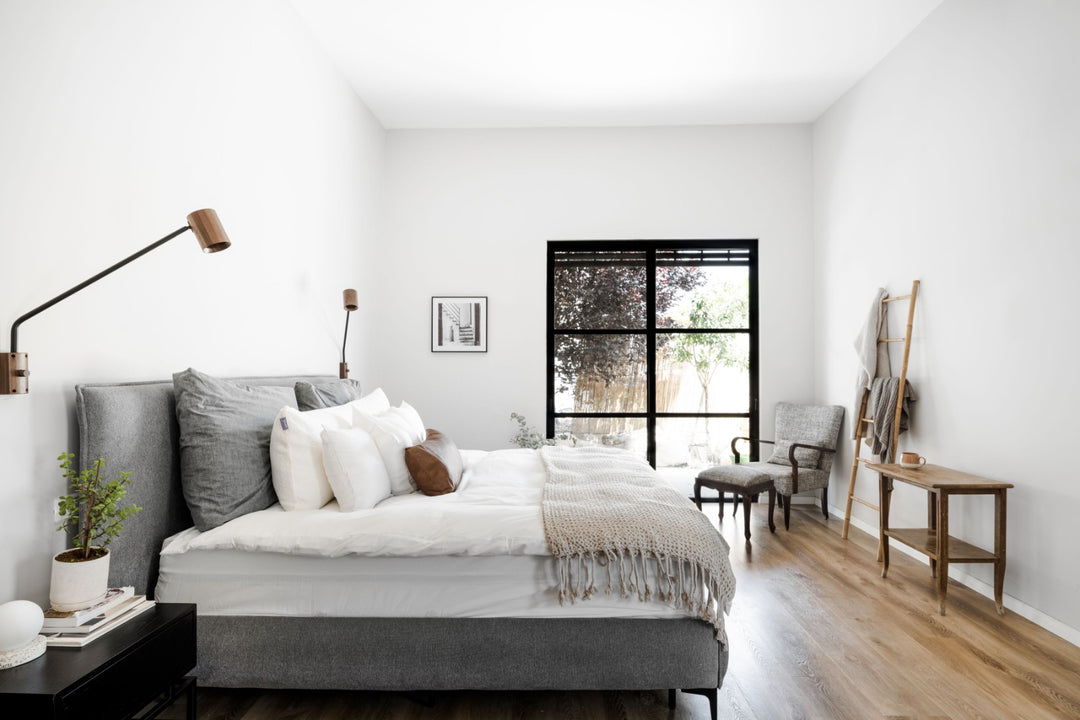 טיפים לעיצוב חדר שינה מינימליסטי נעים וחם✨ כתבה: נועם פריש מעצבת פנים No'i.design