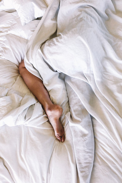 6 טיפים לשינה טובה בתקופות מתוחות ולחוצות
