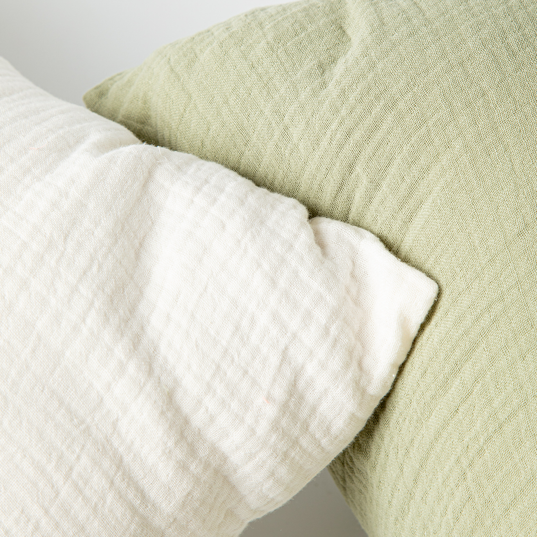 ירוק מרווה לבן שמנת