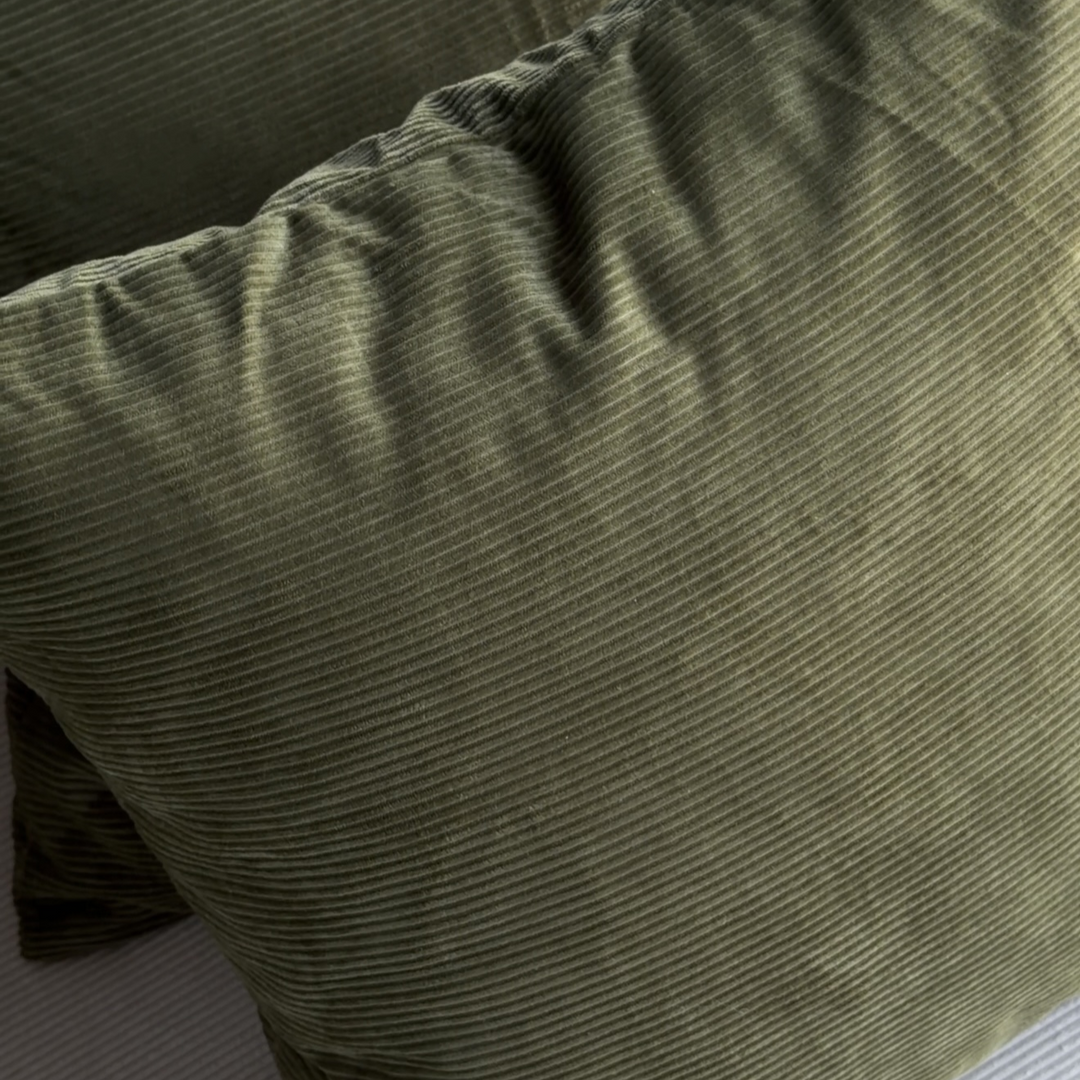 ירוק זית קורדרוי 50*50 (ריבוע)